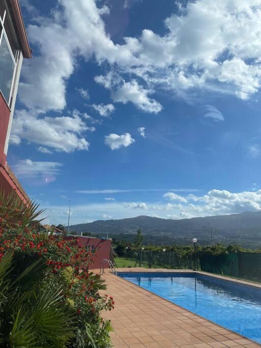 Chalet Casa Con Piscina En Arbo Vigo 외부 사진
